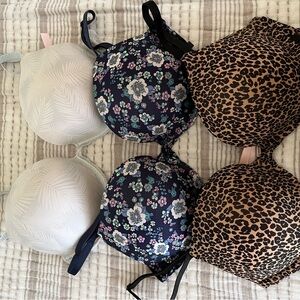 Victoria's Secret Black and White Lace Bras Intimates